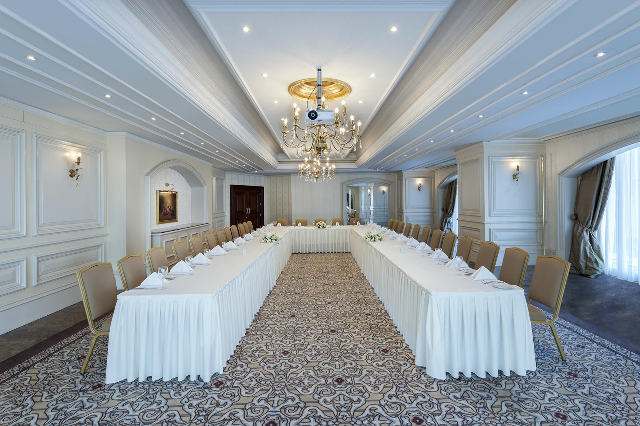 Elite World Taksim Otel 5*