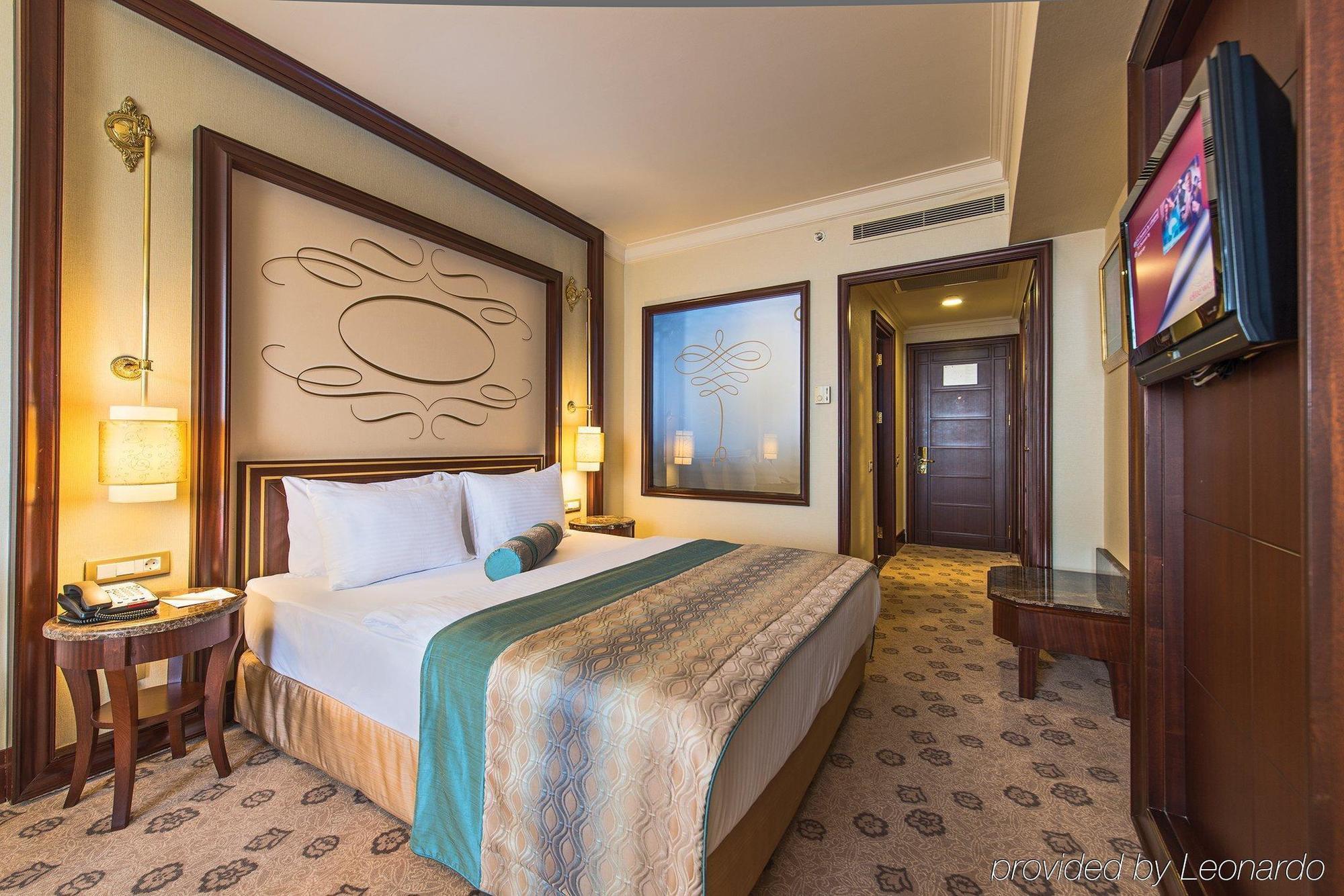 Otel Elite World Taksim 5*